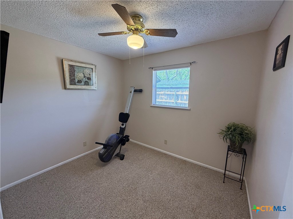 412 East Walnut Street Seguin, TX 78155 - Photo 16 of 32