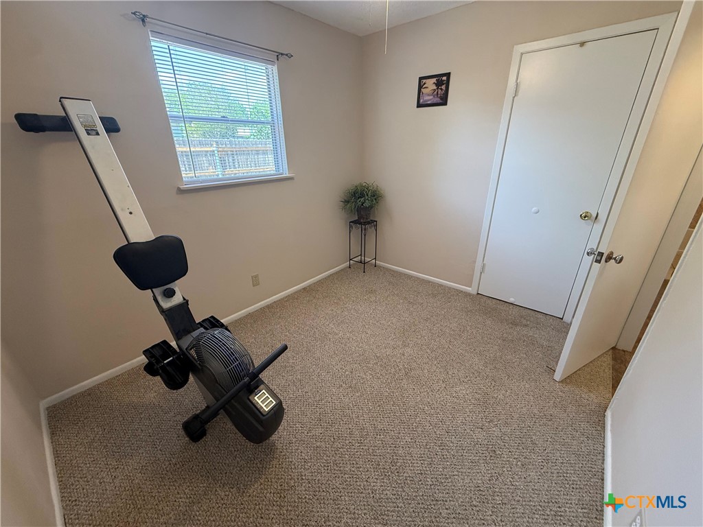 412 East Walnut Street Seguin, TX 78155 - Photo 17 of 32