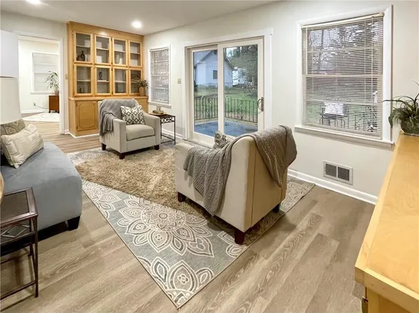 $2,300 | 4457 Frontier Way Northeast, Sugar Hill, GA 30518