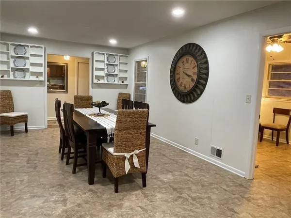 $2,300 | 4457 Frontier Way Northeast, Sugar Hill, GA 30518