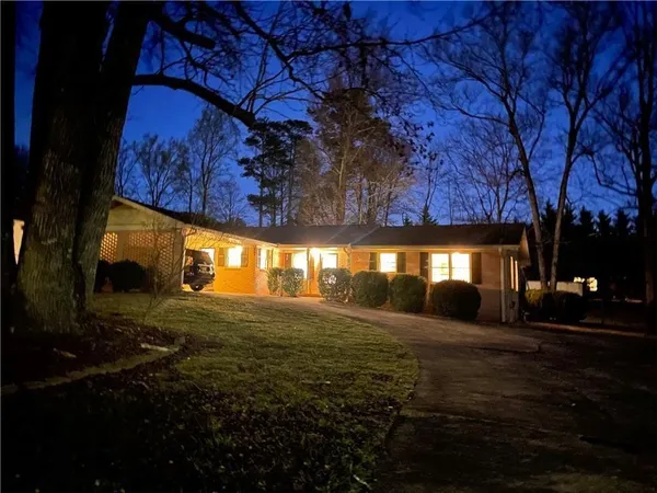 $2,200 | 4457 Frontier Way Northeast, Sugar Hill, GA 30518