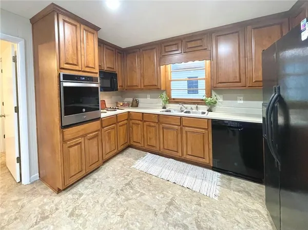 $2,300 | 4457 Frontier Way Northeast, Sugar Hill, GA 30518