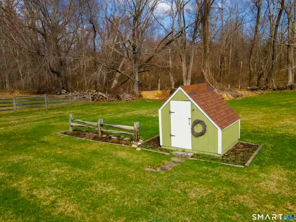 $739,900 | 43 Fox Hill Road, Pomfret, CT 06259