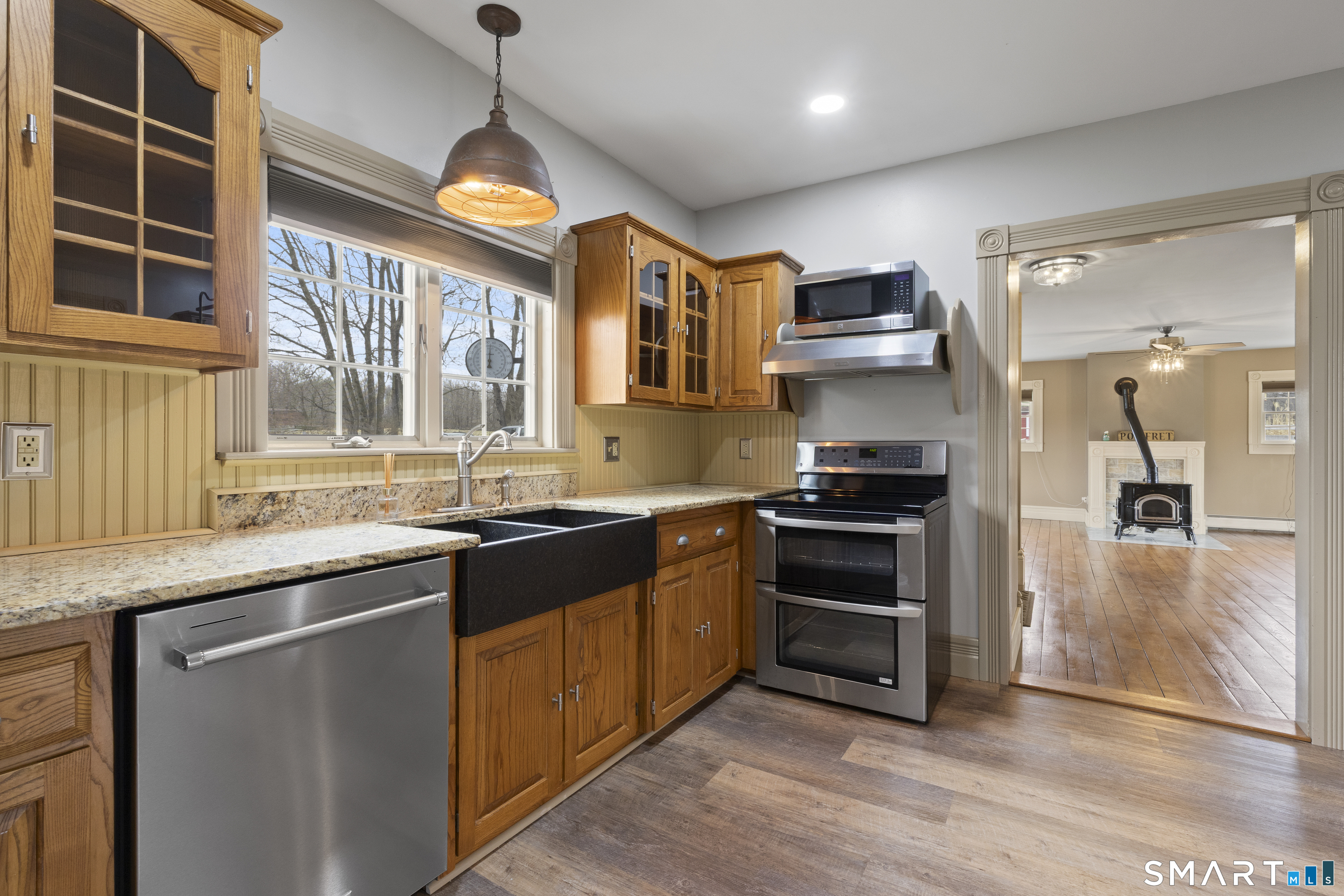 43 Fox Hill Road Pomfret, CT 06259 - Photo 7 of 36