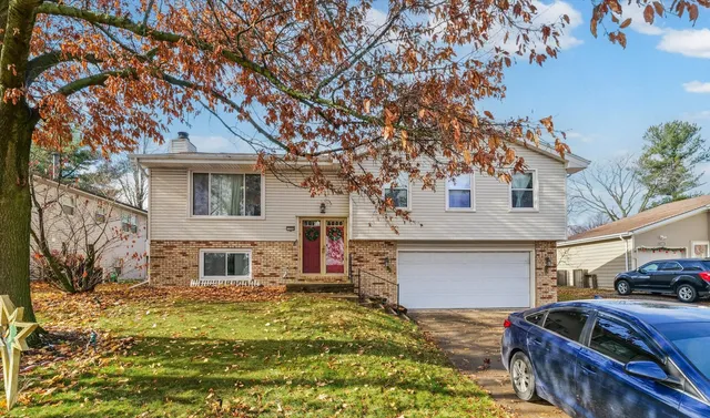 $254,900 | 1206 North Hershey Road, Bloomington, IL 61704