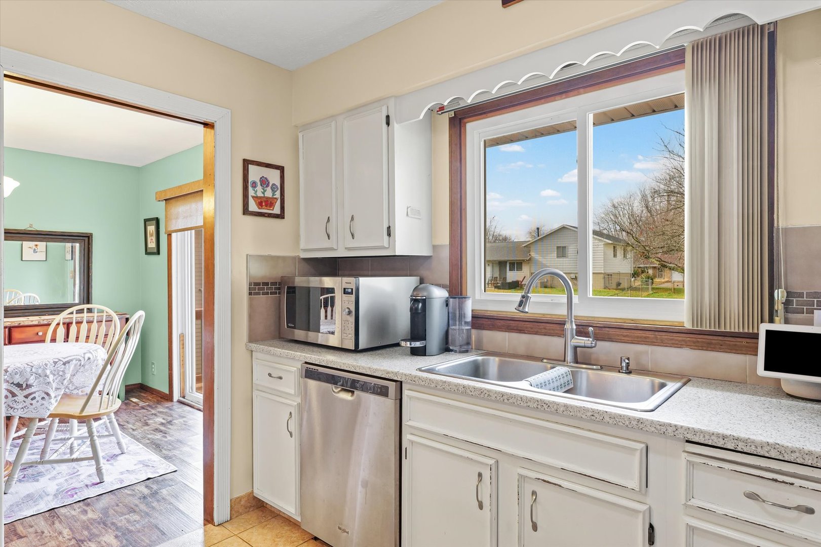 1206 North Hershey Road Bloomington, IL 61704 - Photo 11 of 32