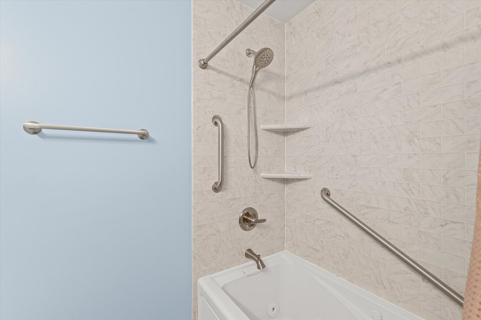 1206 North Hershey Road Bloomington, IL 61704 - Photo 14 of 32