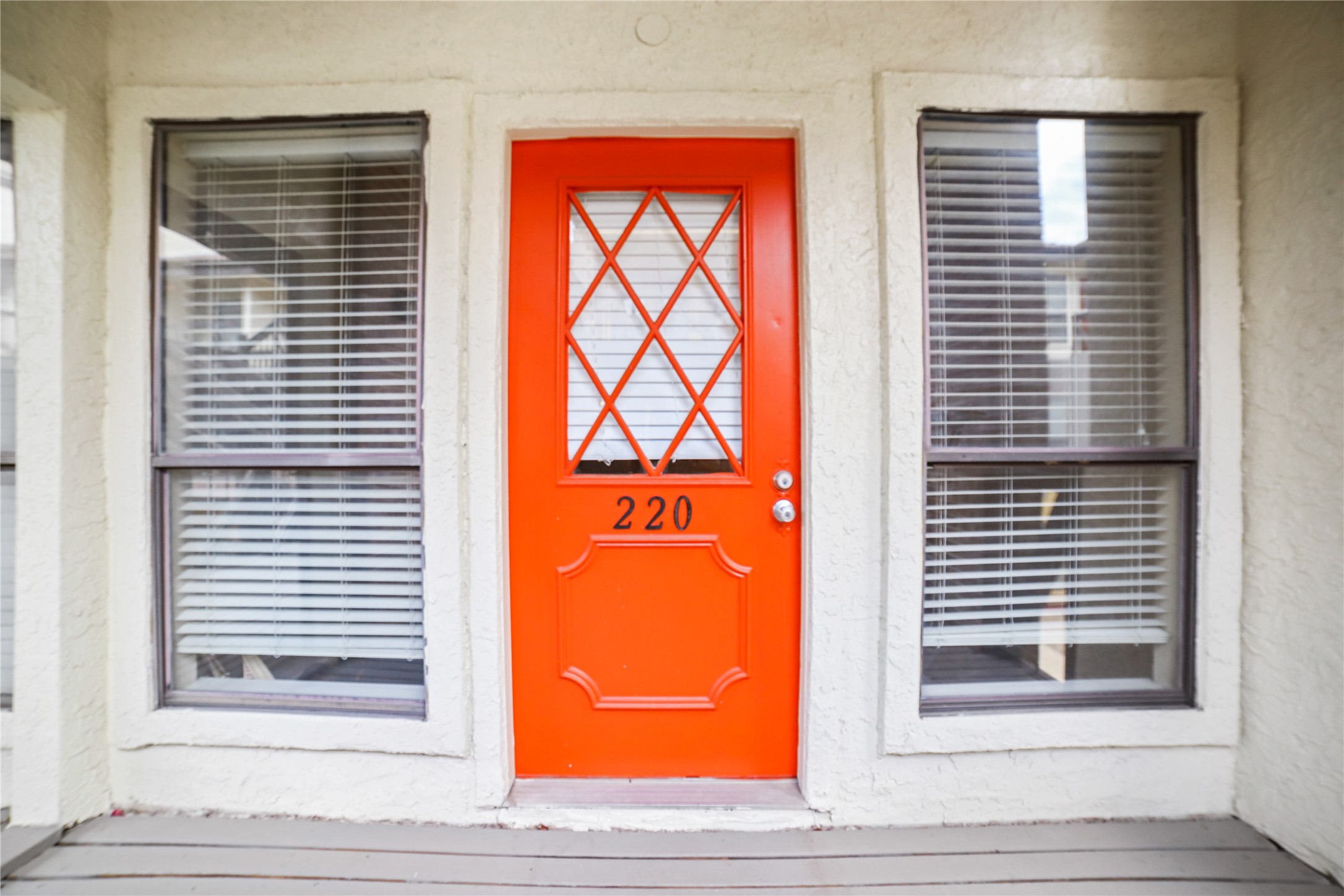 806 West 24th Street, Unit 220 Austin, TX 78705 - Photo 3 of 10 a view of front door