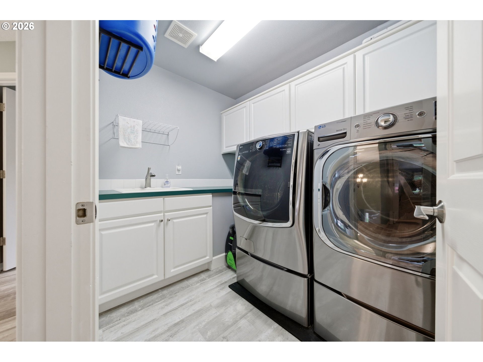 2407 Northwest 45th Avenue Camas, WA 98607 - Photo 30 of 48 Laundry