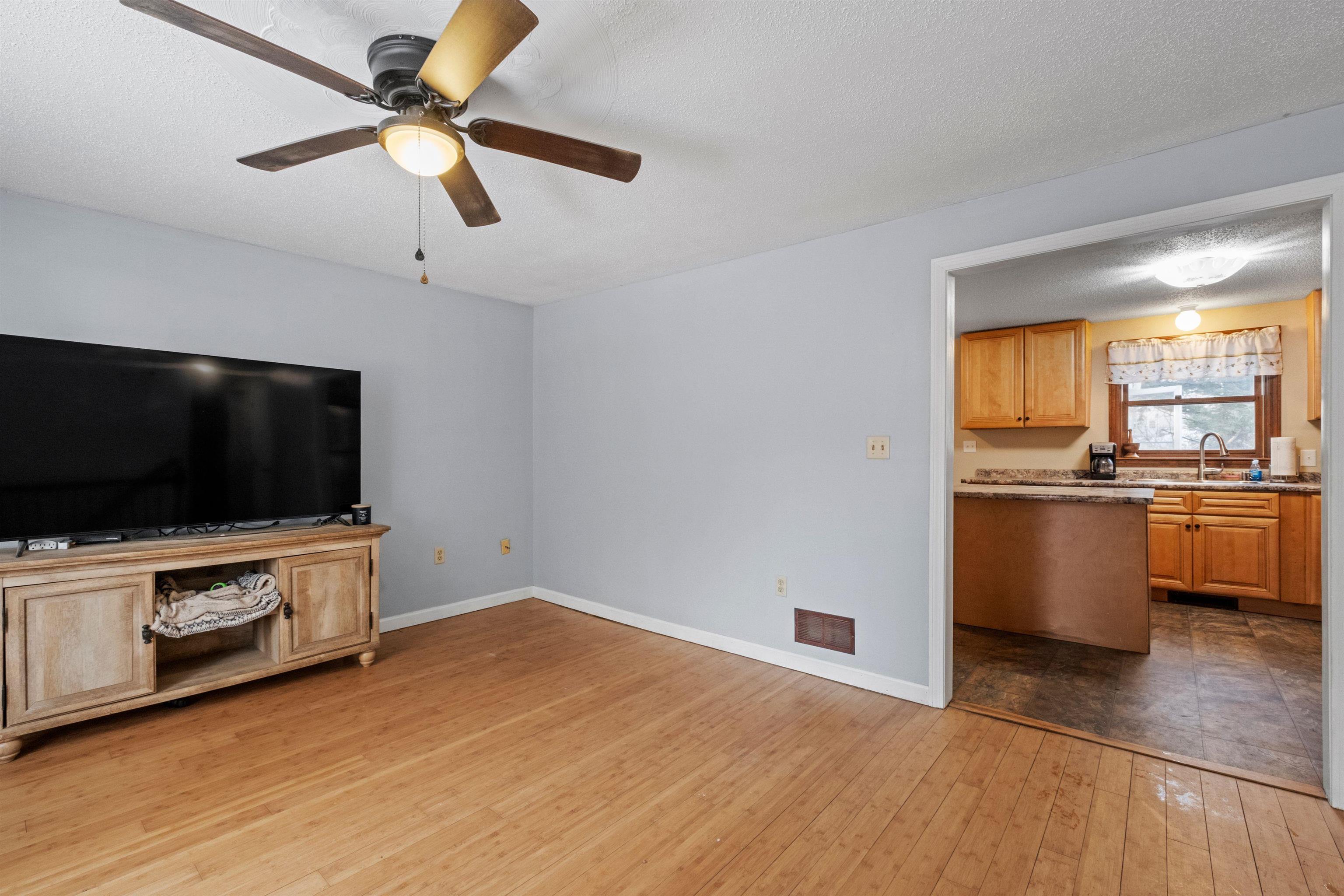 42 Ellen Brook Road Hillsborough, NH 03244 - Photo 12 of 36 Gallery Image 12