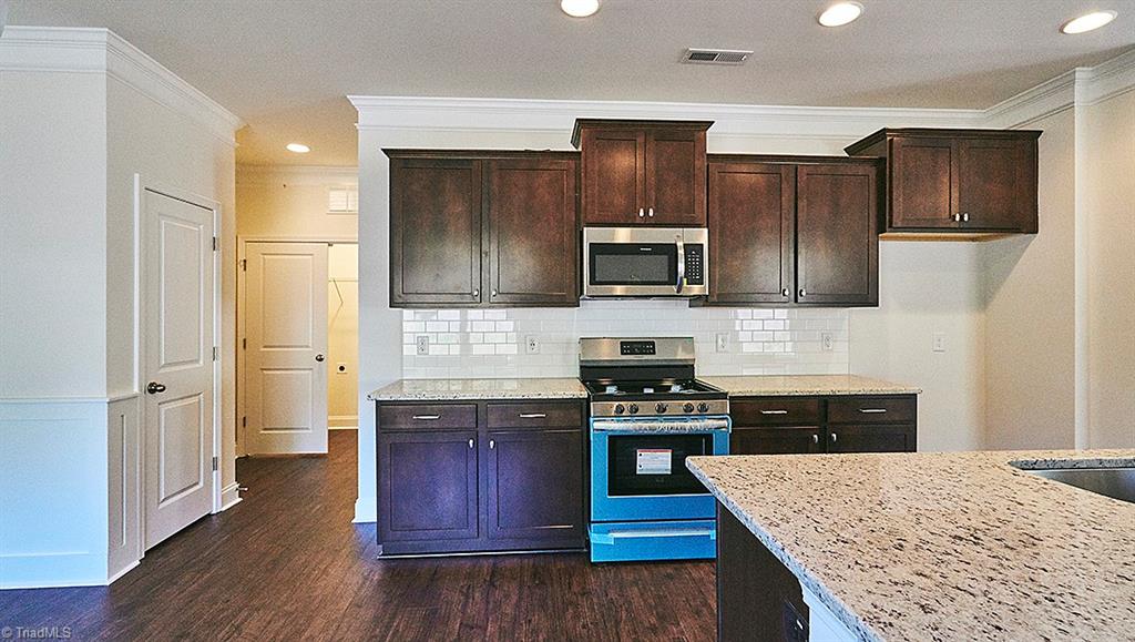 822 Riley Lane, Unit 60 Greensboro, NC 27455 - Photo 4 of 14 Gallery Image 4