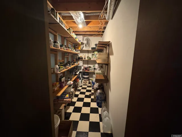 $190,000 | 1002 Mineral Drive, Hanna, WY 82327