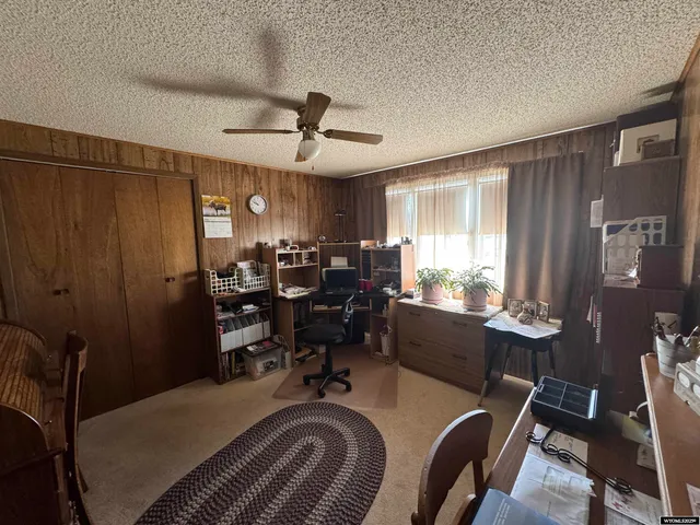 $190,000 | 1002 Mineral Drive, Hanna, WY 82327