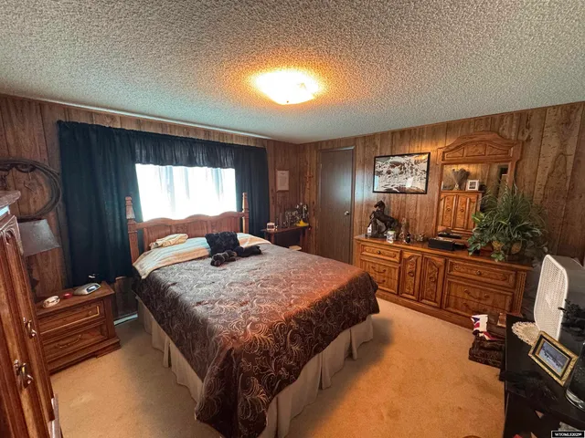 $190,000 | 1002 Mineral Drive, Hanna, WY 82327