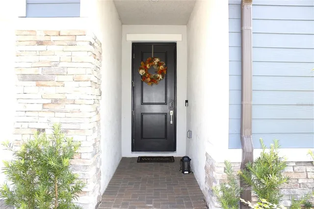 a view of a front door of the house