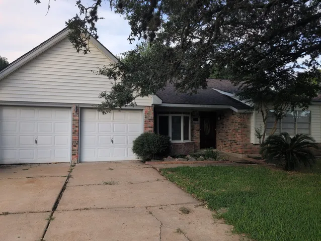 $1,800 | 723 Martin Lane, Missouri City, TX 77489