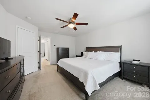 $535,000 | 1221 Queen Lyon Court, Charlotte, NC 28205