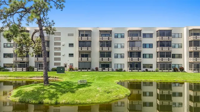 $169,000 | 6070 80th Street North, Unit 109, St. Petersburg, FL 33709