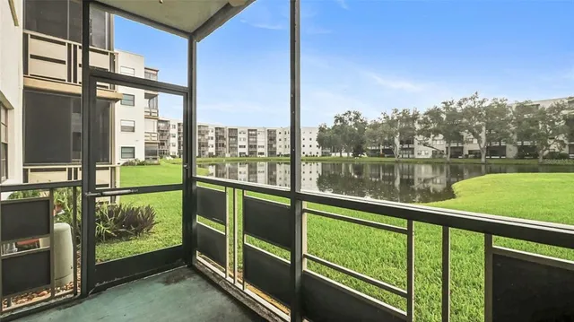 $169,000 | 6070 80th Street North, Unit 109, St. Petersburg, FL 33709