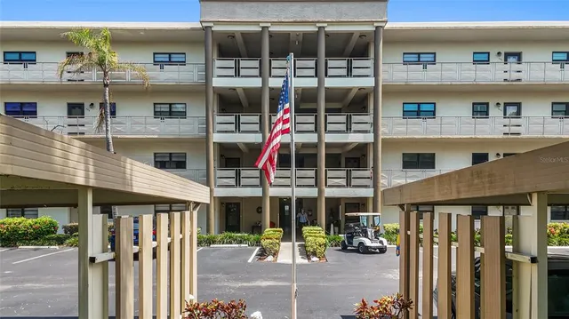 $169,000 | 6070 80th Street North, Unit 109, St. Petersburg, FL 33709