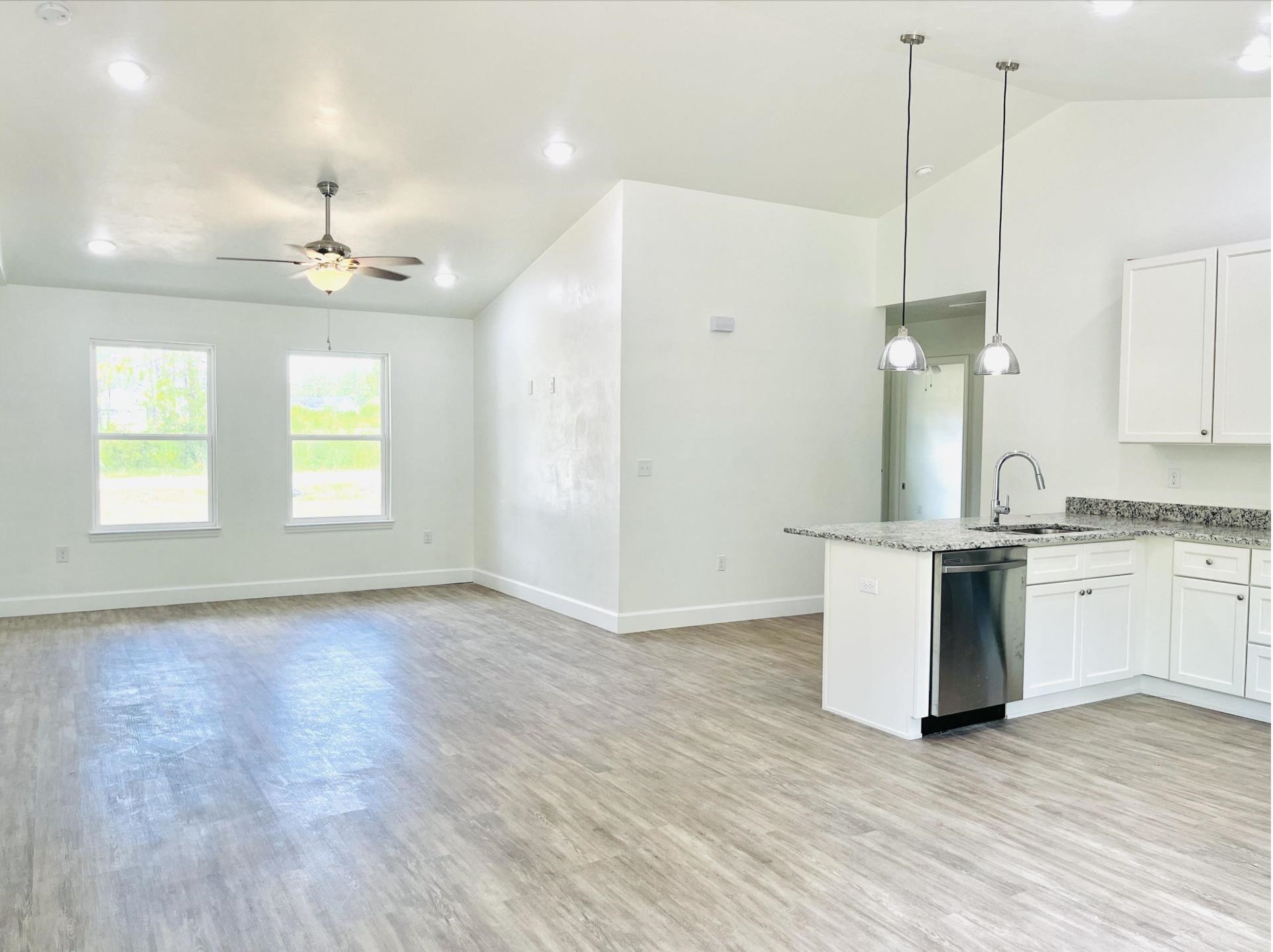 525 Rustling Pines Boulevard Midway, FL 32343 - Photo 4 of 9