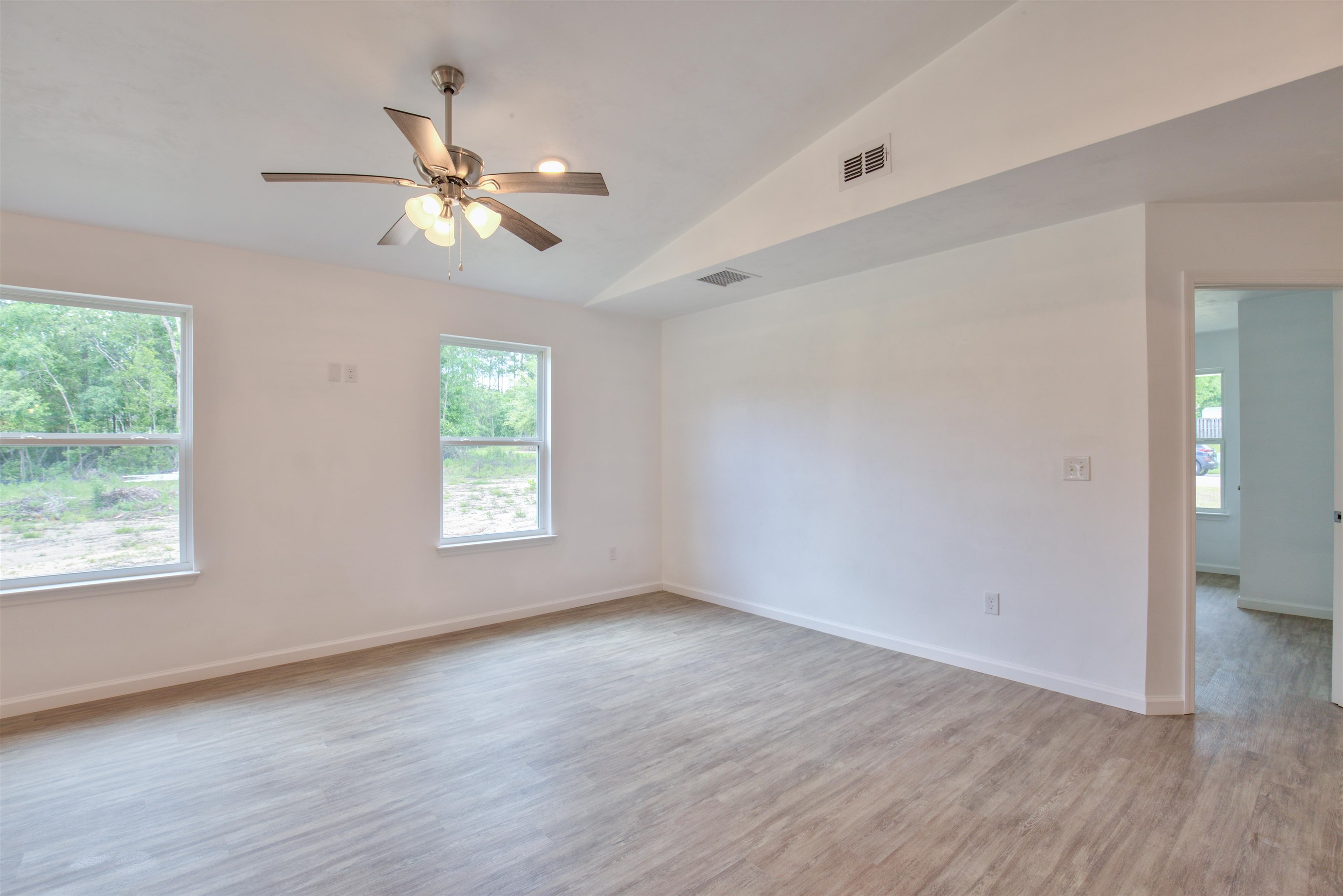 525 Rustling Pines Boulevard Midway, FL 32343 - Photo 6 of 9