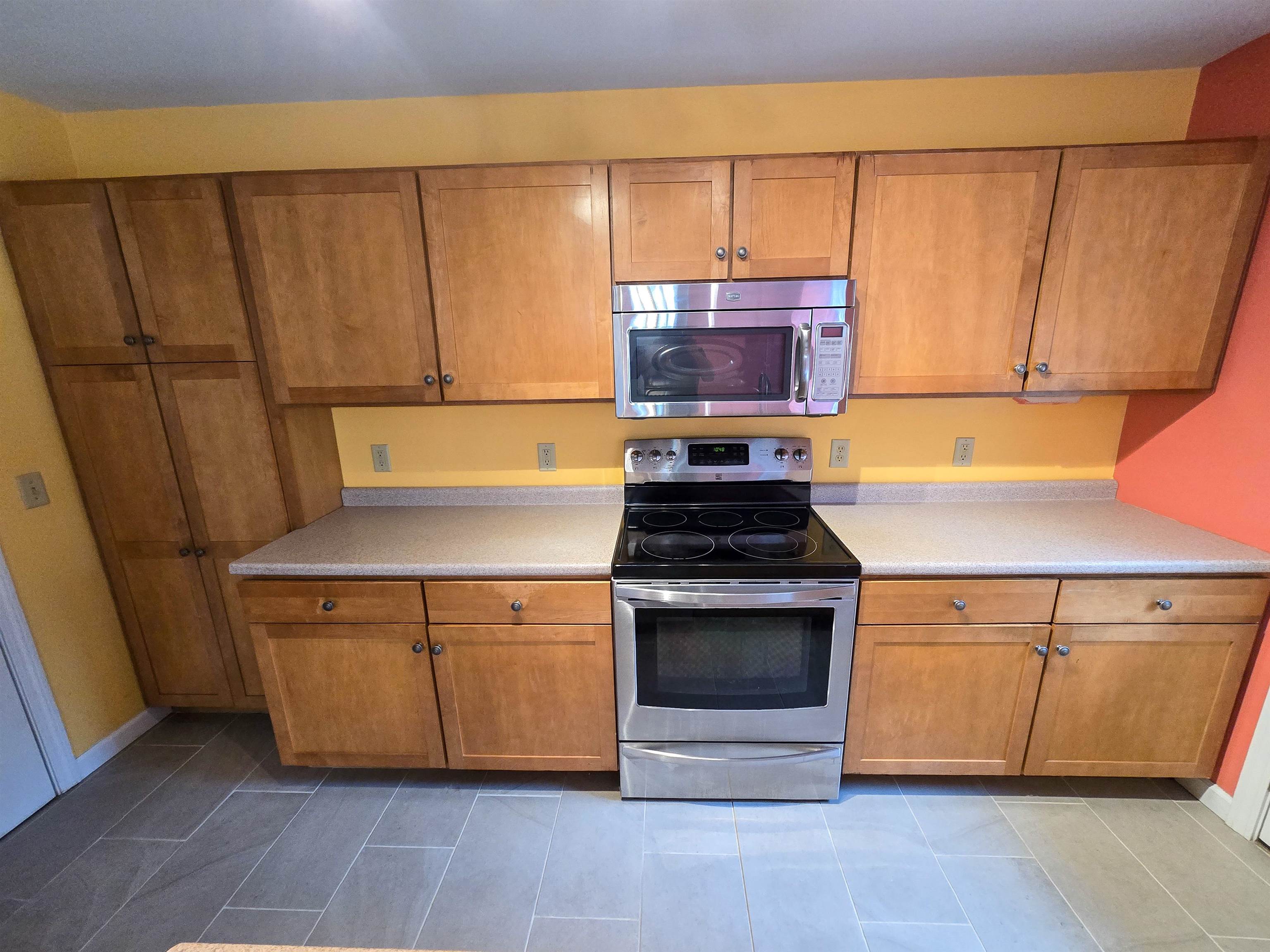 90 Hidden Pastures Road Hinesburg, VT 05461 - Photo 9 of 52