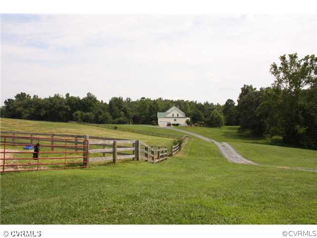 453 Ampthill Road Cartersville, VA 23027 - Photo 10 of 24 Gallery Image 10