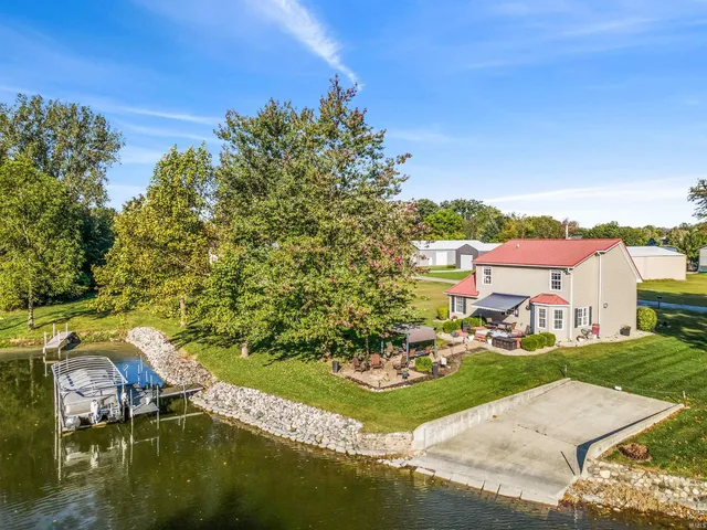 $550,000 | 11990 East 395 South, Lagrange, IN 46761