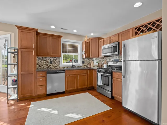 $550,000 | 11990 East 395 South, Lagrange, IN 46761