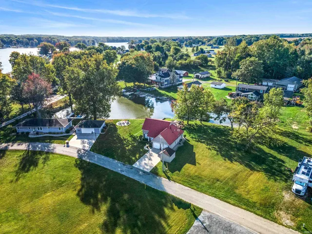 $550,000 | 11990 East 395 South, Lagrange, IN 46761