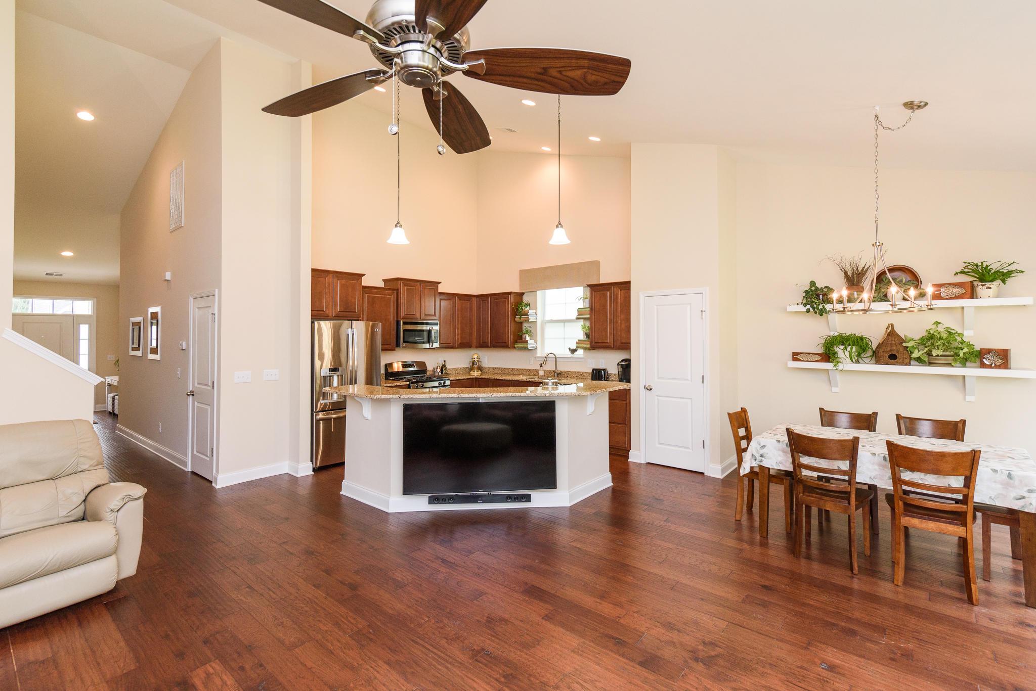 109 Springbank Court Moncks Corner, SC 29461 - Photo 12 of 37 109 Springbank-15