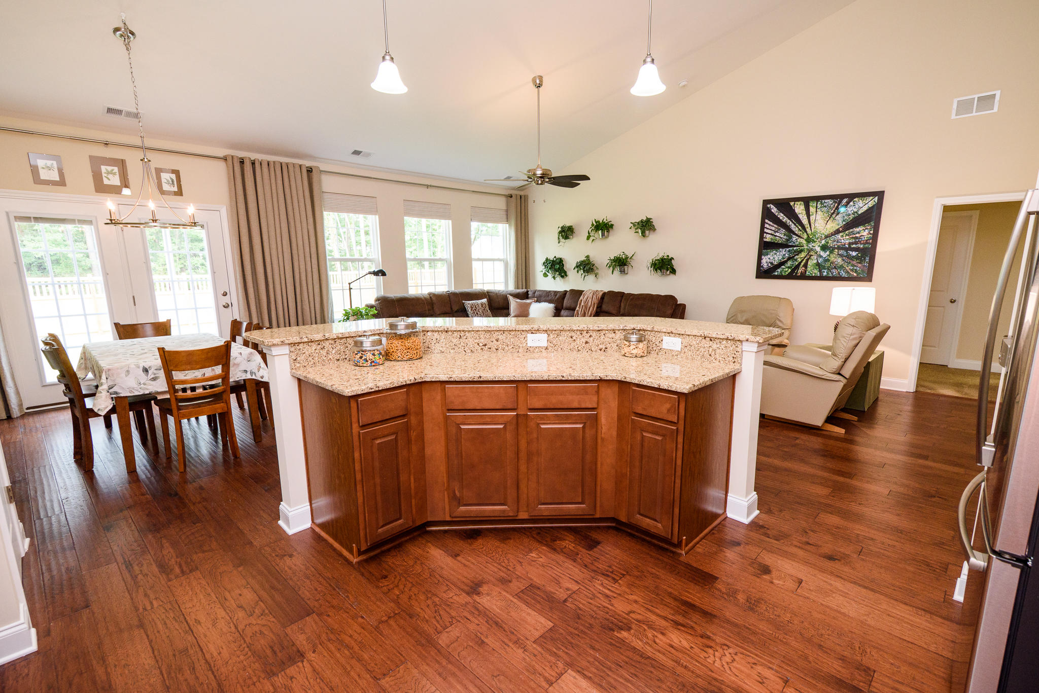 109 Springbank Court Moncks Corner, SC 29461 - Photo 8 of 37 109 Springbank-11