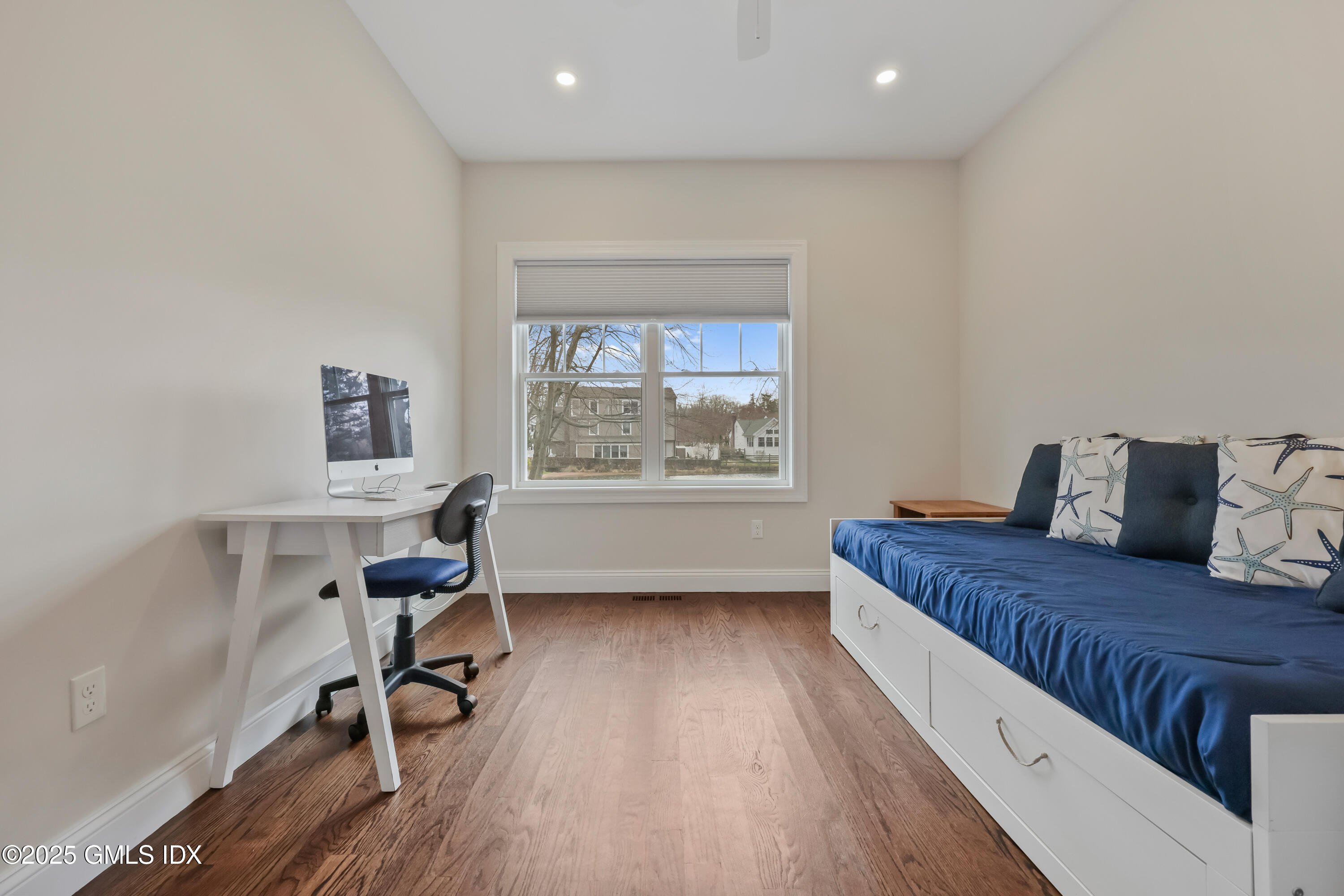 52 Morningside Drive Greenwich, CT 06830 - Photo 13 of 31 07