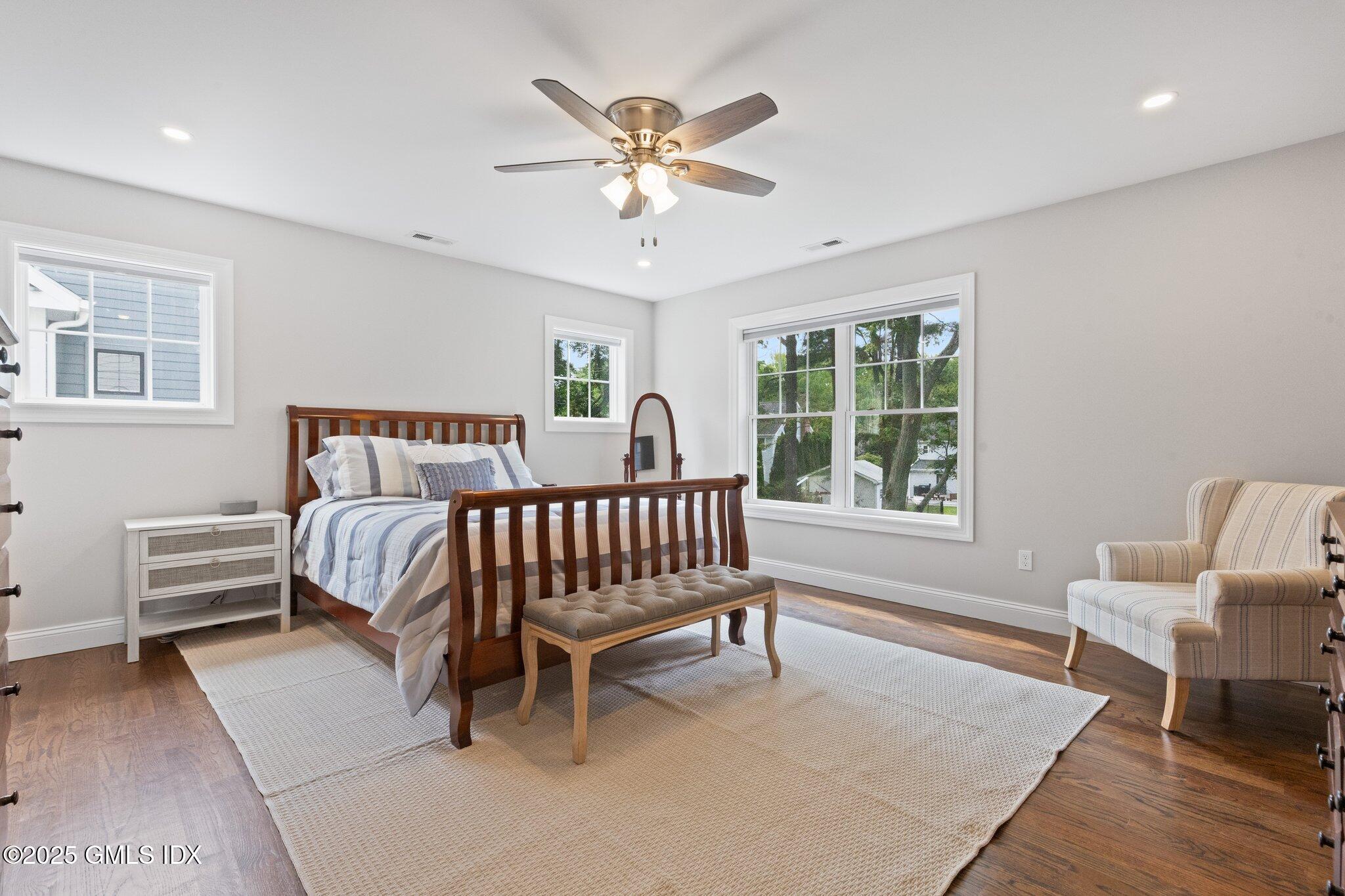 52 Morningside Drive Greenwich, CT 06830 - Photo 16 of 31 8-web-or-mls-52-morningside-dr