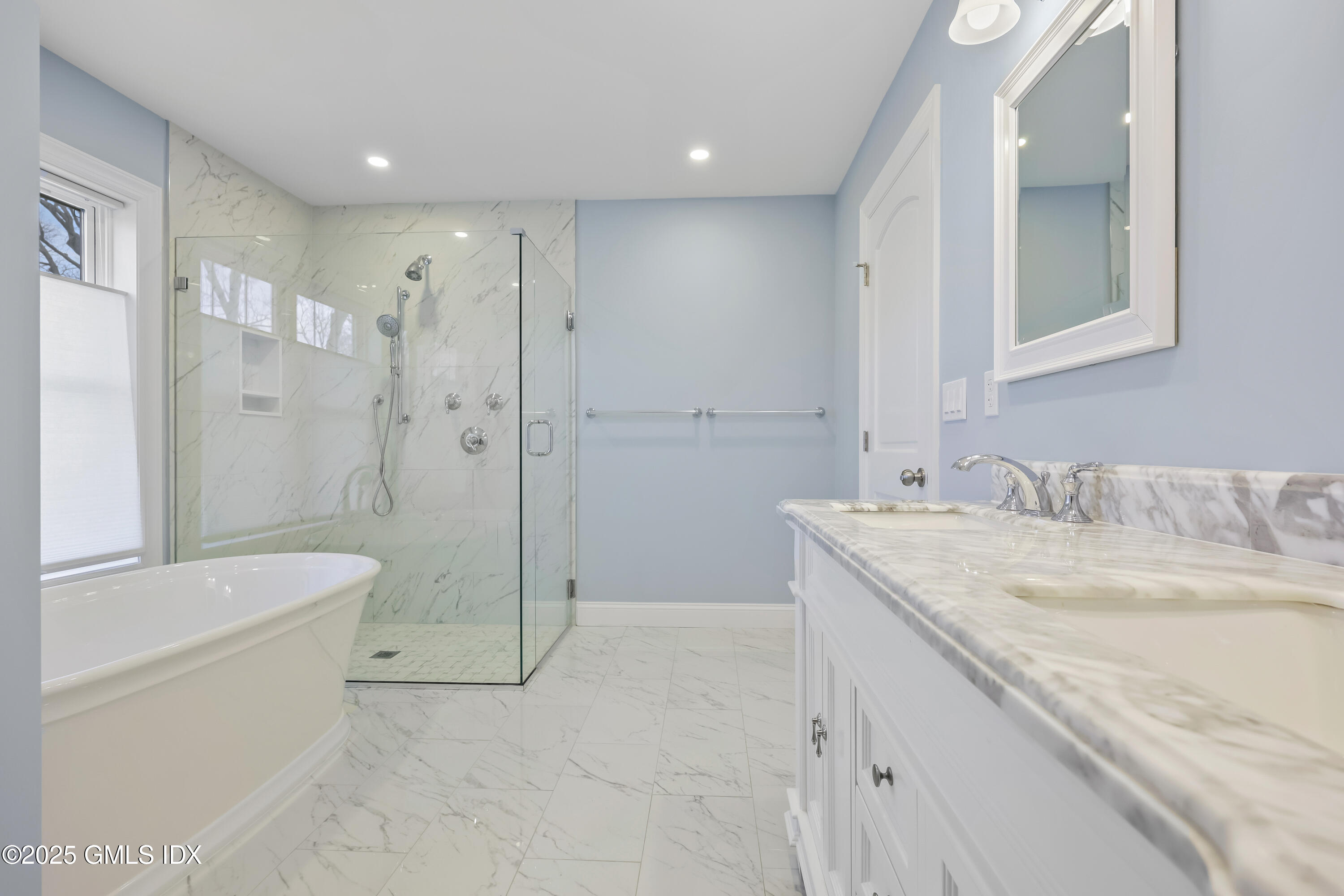 52 Morningside Drive Greenwich, CT 06830 - Photo 18 of 31 022