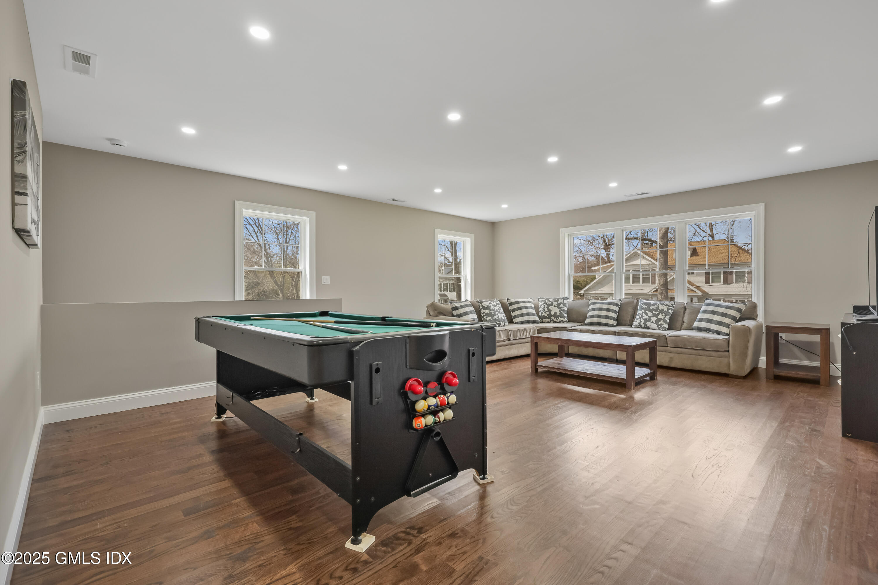 52 Morningside Drive Greenwich, CT 06830 - Photo 24 of 31 029