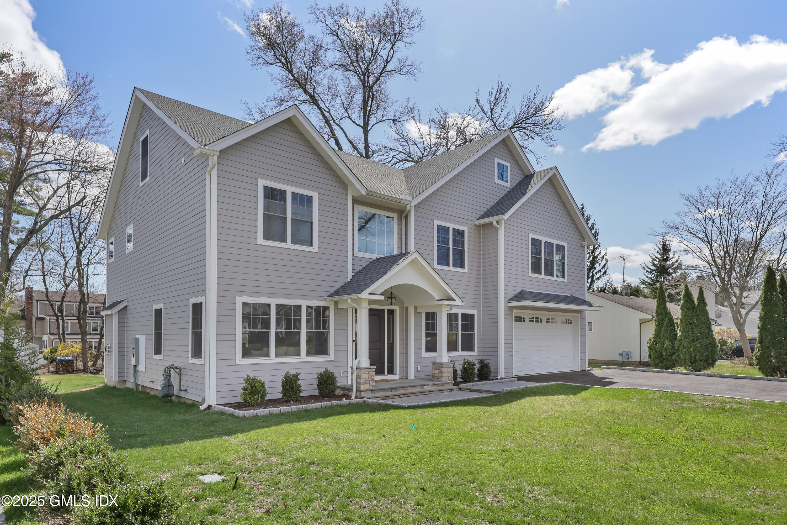 52 Morningside Drive Greenwich, CT 06830 - Photo 3 of 31 036