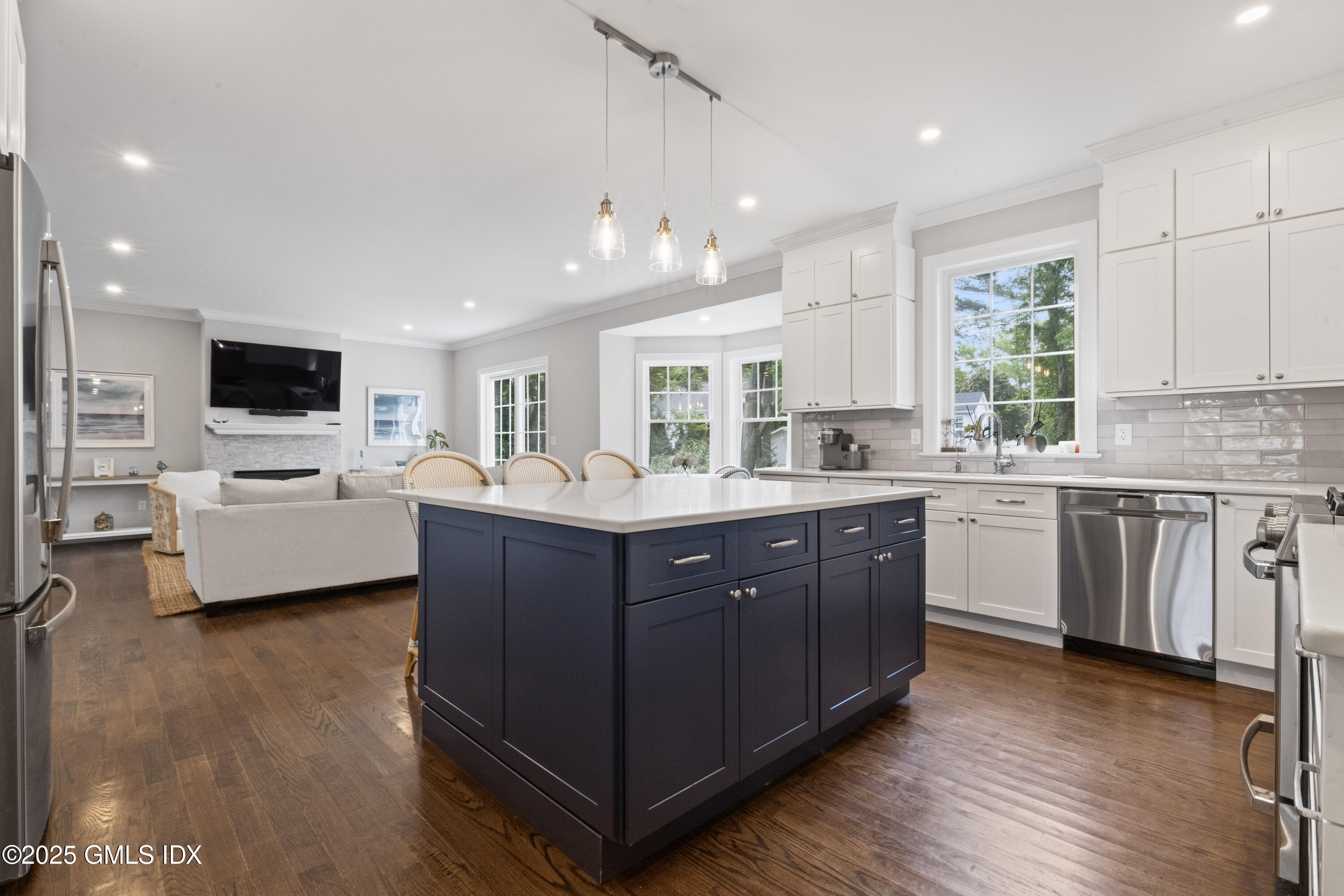 52 Morningside Drive Greenwich, CT 06830 - Photo 5 of 31 3-07