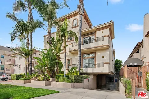 $985,000 | 15027 Dickens Street, Unit 1, Sherman Oaks, CA 91403
