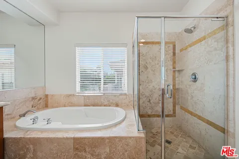 $985,000 | 15027 Dickens Street, Unit 1, Sherman Oaks, CA 91403