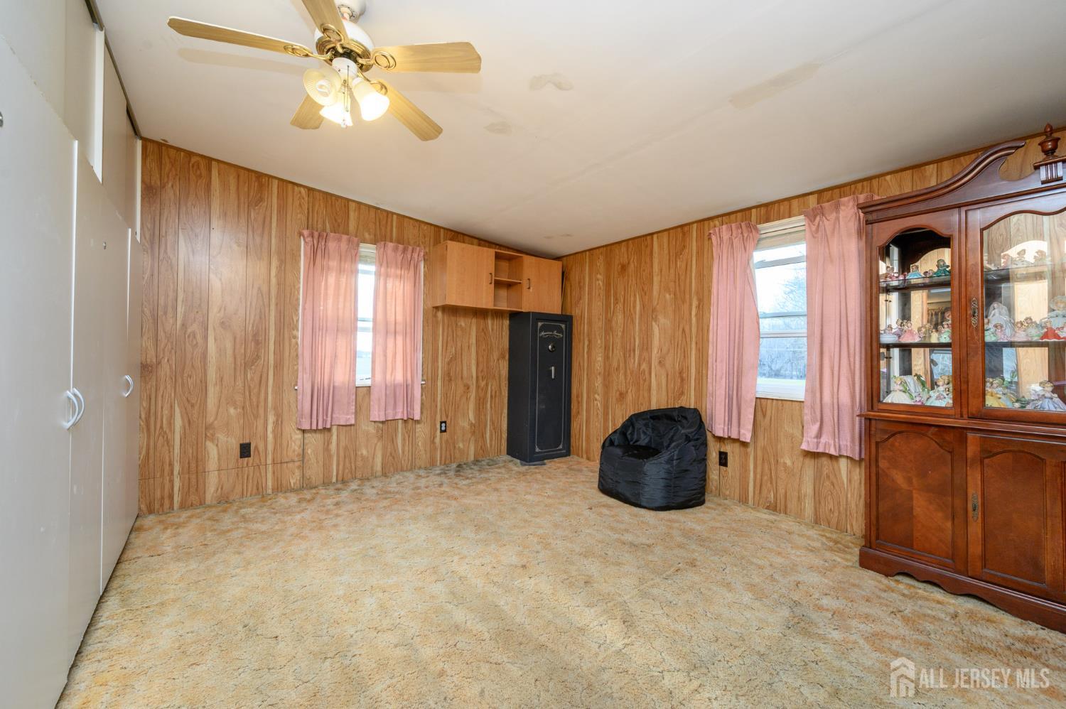 35 Potts Road Robbinsville, NJ 08691 - Photo 5 of 38