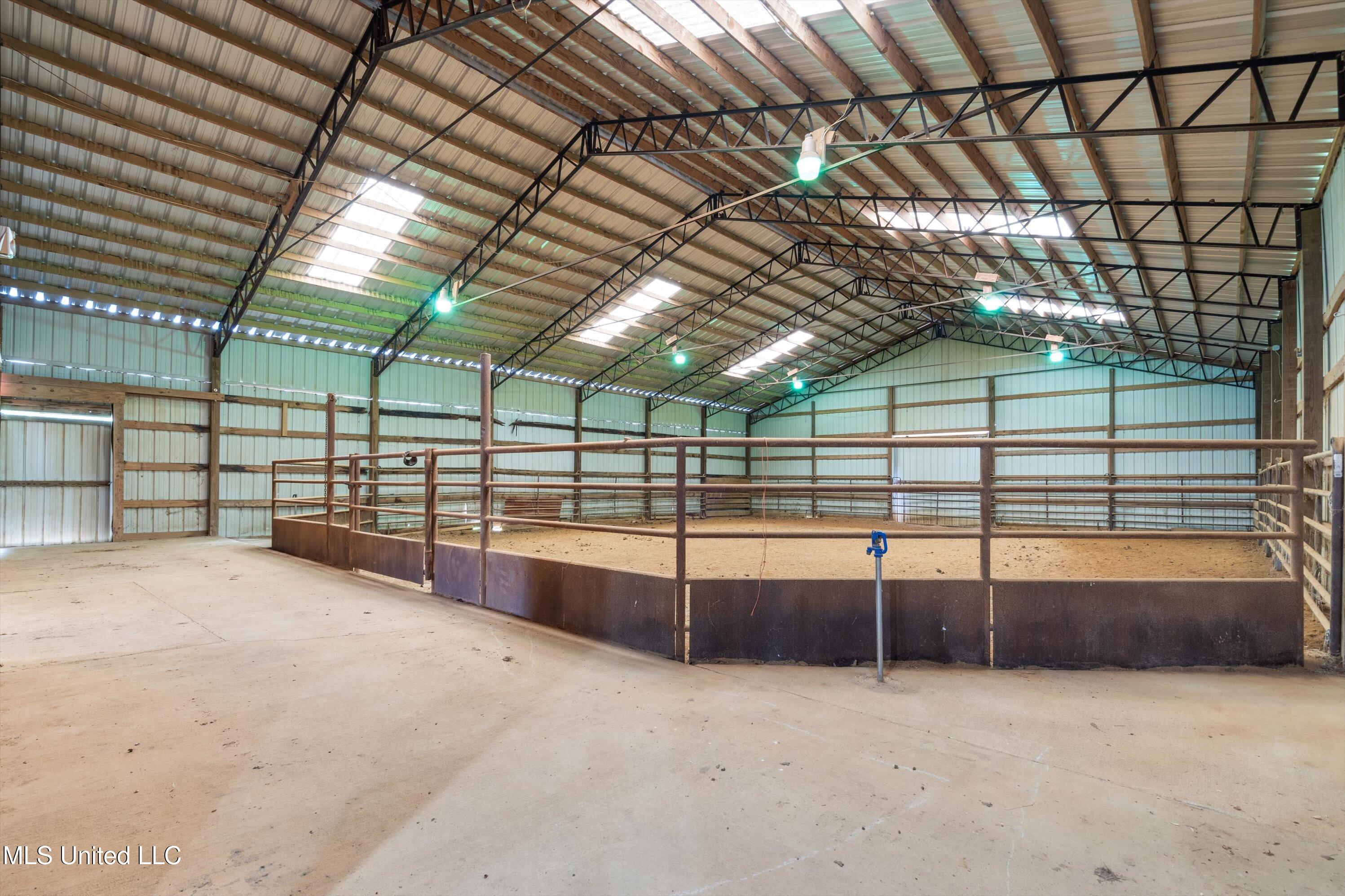 241 Cow Town Road Senatobia, MS 38668 - Photo 48 of 68 48-DSC5832
