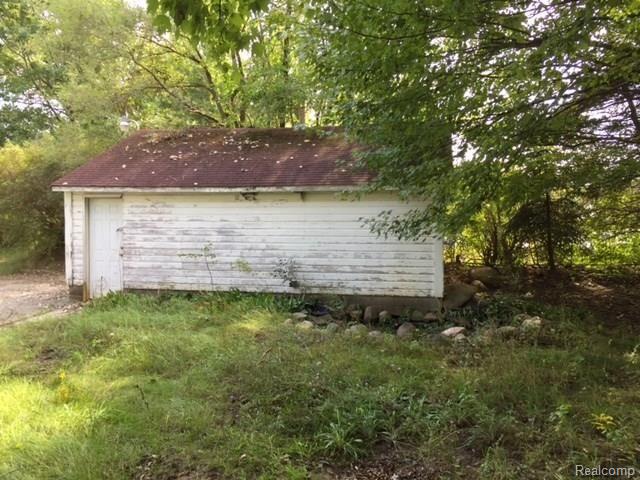 2 car garage
