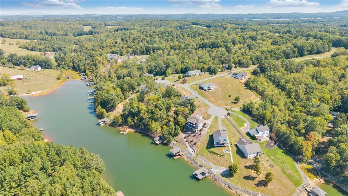 41 Old Point Road Moneta, VA 24121 - Photo 90 of 99 093-DJI_20260915132636_0028_D