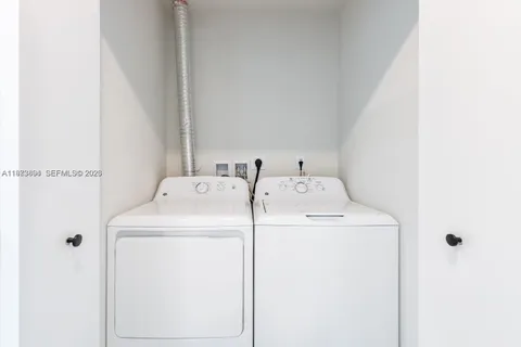 $2,900 | 2505 Northeast 193rd Street, Unit 4116, Miami, FL 33180