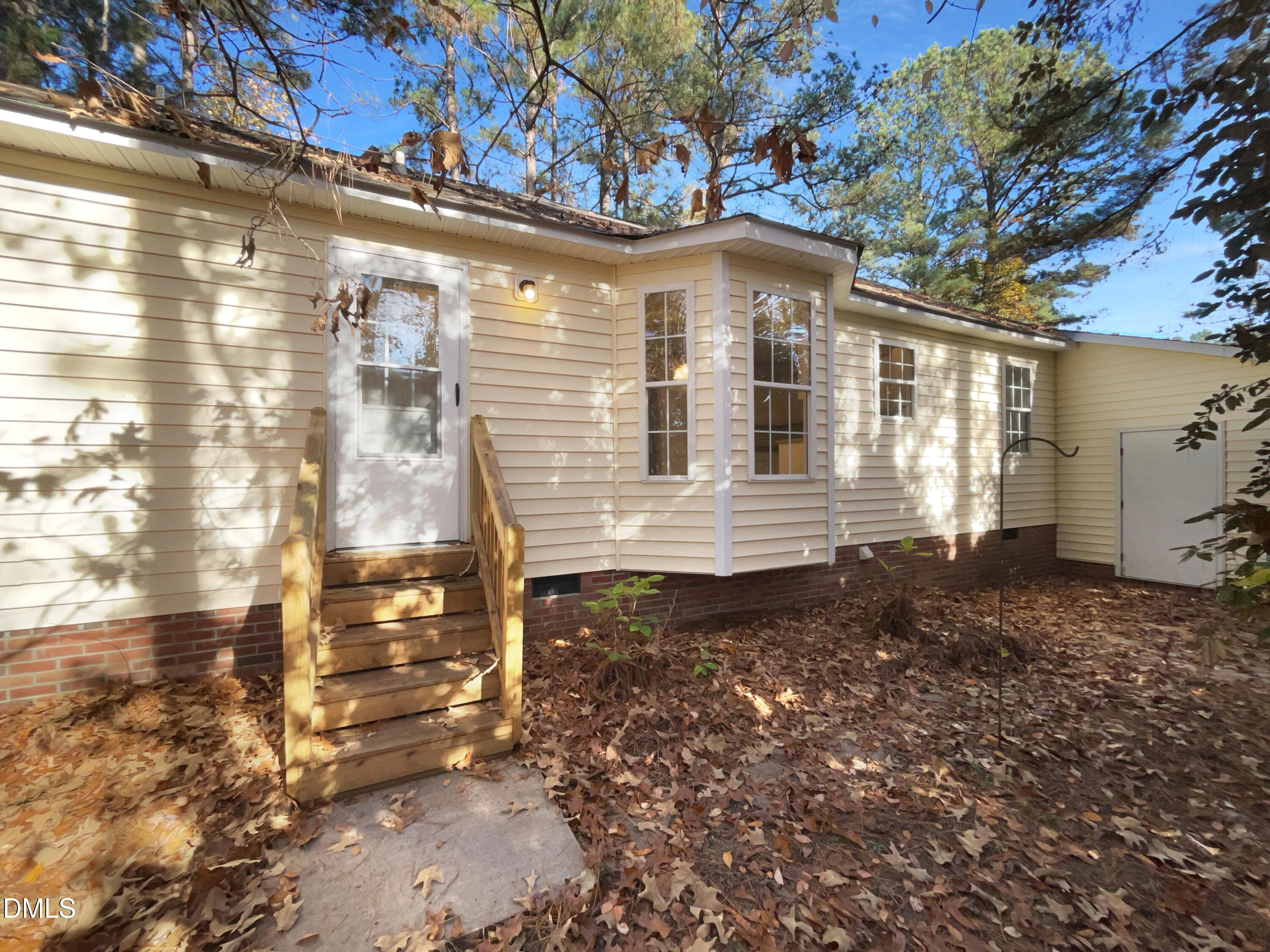 5901 Presentation Street Knightdale, NC 27545 - Photo 5 of 16 a front view of a house