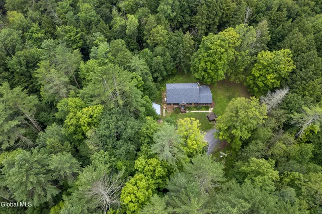 $775,000 | 13 Taylor Woods Road, Fort Ann, NY 12827