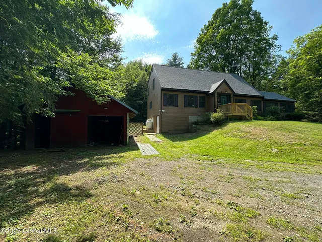 $775,000 | 13 Taylor Woods Road, Fort Ann, NY 12827