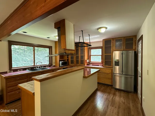 $775,000 | 13 Taylor Woods Road, Fort Ann, NY 12827